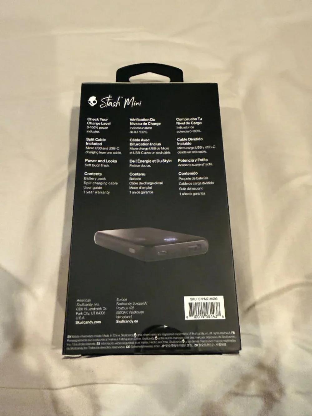 Skullcandy black stash
